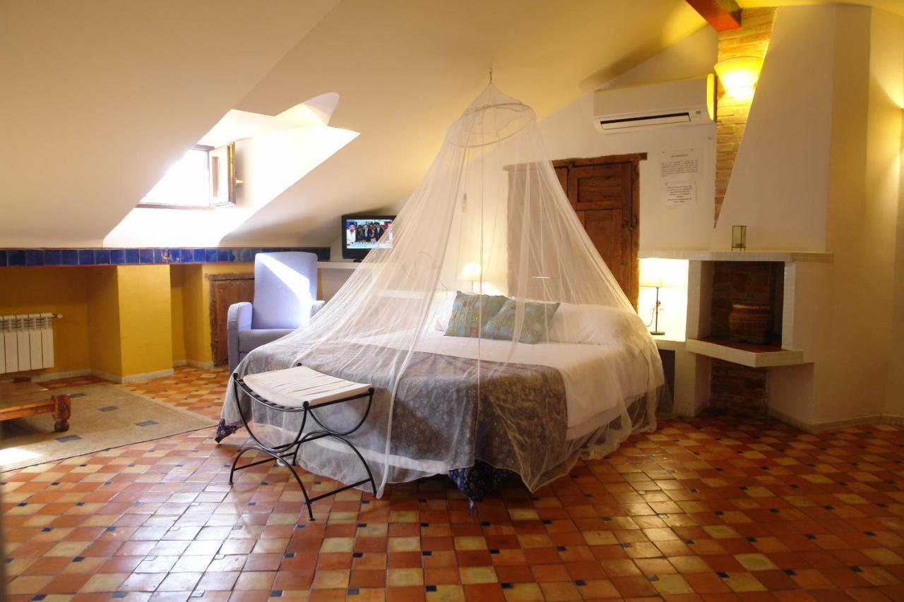 Casa Rural Plaza De Santa Maria กาซอร์ลา ภายนอก รูปภาพ